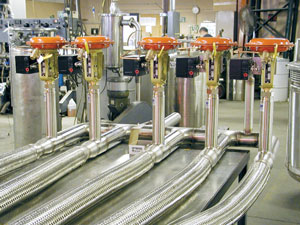 liquid helium transfer lines with actuated valves