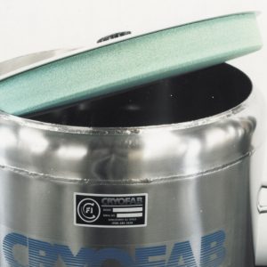 optional foam insulated lid for cryogenic dewar