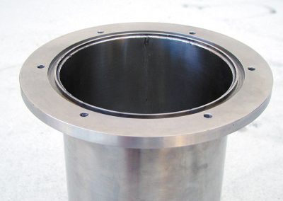 flanged neck termination for cryo container